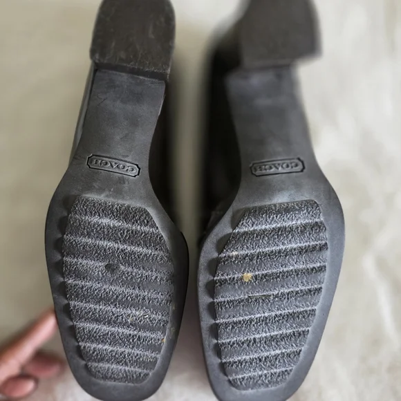 S.  O.  L   D.   Brown Coach Block Heel Loafers size 5.5 - Picture 6 of 9